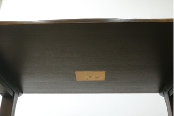 中古　美品　飛騨産業　キツツキ　PROVINCIAL(プロヴィンシャル・プロビンシャル)シリーズ　P31　オーク材　どっしりとした堅牢なつくりと素朴な佇まいが魅力のタバーンテーブル　(R-083318)