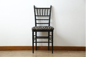 中古　超美品!!　グッチ(GUCCI)　GGジャカード　グッチを象徴するビー(ハチ)&スターモチーフのファブリックがおしゃれなキアヴァリチェア(ダイニングチェア、椅子、イス)(定価約37万4千円)(R-083320)
