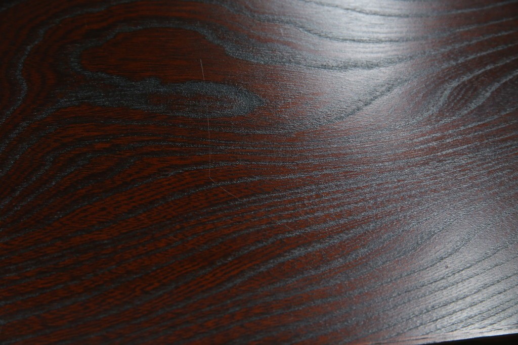 中古　美品　岩谷堂箪笥　漆塗り　あられ紋様の金具が目を惹く、和モダンな空間づくりにおすすめの整理箪笥　(R-083323)