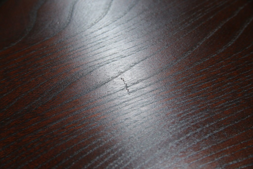 中古　美品　岩谷堂箪笥　漆塗り　あられ紋様の金具が目を惹く、和モダンな空間づくりにおすすめの整理箪笥　(R-083323)