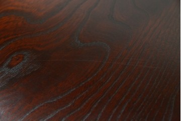 中古　美品　岩谷堂箪笥　漆塗り　あられ紋様の金具が目を惹く、和モダンな空間づくりにおすすめの整理箪笥　(R-083323)