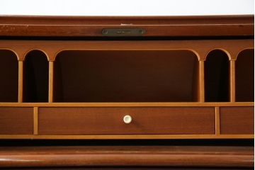 イギリスビンテージ　美品!!　チーク材　パーケットリー模様が映えるシリンダートップのライティングビューロー(机、デスク、在宅用、在宅ワーク用、ワークデスク、引き出し、ヴィンテージ、英国)(R-083324)