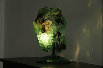 中古　イタリア　トーソー社(TOSO CESARE)　ムラーノガラス(MURANO)　ブドウ(葡萄、ぶどう)　1灯　空間のアクセントになるテーブルスタンド(テーブルライト、卓上ランプ、ベネチアングラス、ムラノガラス)(R-083330)