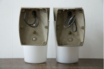 和製ビンテージ　昭和モダンを感じる、直線美のレトロな壁掛け照明2個セット(ウォールランプ、ウォールライト、壁付け照明、ヴィンテージ)(R-083334)