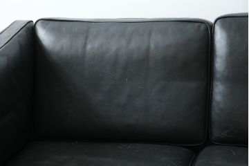 デンマークビンテージ　FREDERICIA(フレデリシア)　Borge Mogensen(ボーエ・モーエンセン)　本革(レザー)　モデル2333　シンプルでかっこいい三人掛けソファ(3Pソファ、アームソファ、北欧ヴィンテージ)(R-083342)