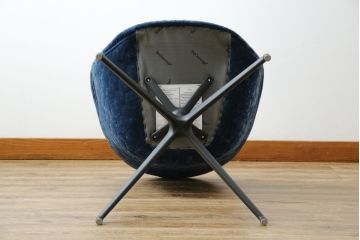 中古　ボーコンセプト(BoConcept)　アデレート(ADELAIDE)　柔らかな曲線とシンプルなフォルムの回転式アームチェア(回転チェア、回転椅子、イス)(定価約14万円)(R-083343)