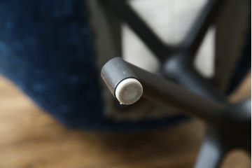 中古　ボーコンセプト(BoConcept)　アデレート(ADELAIDE)　柔らかな曲線とシンプルなフォルムの回転式アームチェア(回転チェア、回転椅子、イス)(定価約14万円)(R-083343)