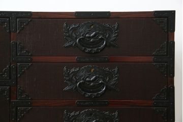 中古　美品!!　希少　仙台箪笥　特注モデル!!　和の空間を格上げする布目塗り仕上げのローチェスト(ローボード、時代箪笥、和たんす、衣装箪笥、引き出し、テレビボード、テレビ台)(定価約80万円)(R-083345)