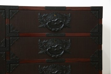 中古　美品!!　希少　仙台箪笥　特注モデル!!　和の空間を格上げする布目塗り仕上げのローチェスト　定価約80万円相当　(R-083345)