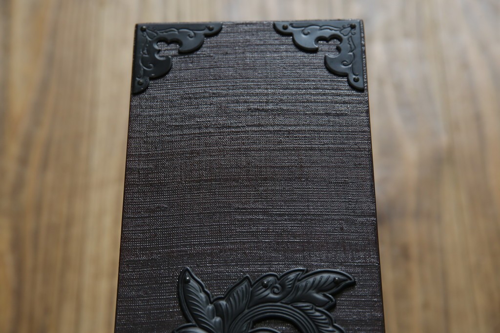 中古　美品!!　希少　仙台箪笥　特注モデル!!　和の空間を格上げする布目塗り仕上げのローチェスト　定価約80万円相当　(R-083345)