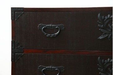 中古　美品!!　希少　仙台箪笥　特注モデル!!　和の空間を格上げする布目塗り仕上げのローチェスト　定価約80万円相当　(R-083345)