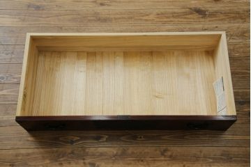 中古　美品　欅産業　凝ったつくりの大振りの金具が目を惹く仙台箪笥サイドボード(サイドチェスト、ローチェスト、収納箪笥、衣装箪笥、引き出し)(R-083346)