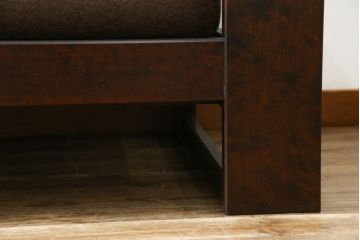 中古　美品　北海道民芸家具　深い色合いがやすらぎの空間にぴったりな2.5人掛けソファ(2.5P、3P、二人掛け、三人掛け、アームソファ)(定価約42万円)(R-083347)
