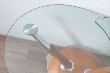 中古　美品　IDC大塚家具取り扱い　ドイツ高級家具　Ronald Schmitt (ロナルドシュミット)　スタイリッシュな佇まいの可動式ガラステーブル(センターテーブル、リビングテーブル、カフェテーブル、コーヒーテーブル)(R-083349)