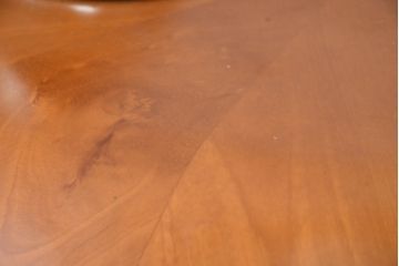 中古　美品　IDC大塚家具取り扱い　ドイツ高級家具　Ronald Schmitt (ロナルドシュミット)　スタイリッシュな佇まいの可動式ガラステーブル(センターテーブル、リビングテーブル、カフェテーブル、コーヒーテーブル)(R-083349)