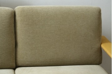 新古　未使用展示品　美品　柏木工(KASHIWA)　ナラ材　CIGARRO(シガーロ)　木の温もりと曲線美が魅力的なヘッドレスト2人掛けソファ　定価約26万円　(R-083352)