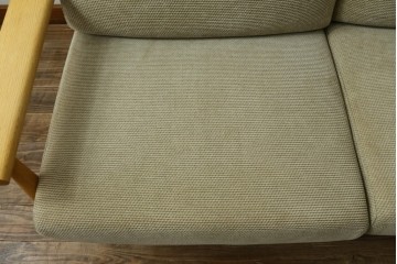 新古　未使用展示品　美品　柏木工(KASHIWA)　ナラ材　CIGARRO(シガーロ)　木の温もりと曲線美が魅力的なヘッドレスト2人掛けソファ　定価約26万円　(R-083352)