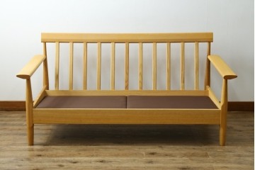 新古　未使用展示品　美品　柏木工(KASHIWA)　ナラ材　CIGARRO(シガーロ)　木の温もりと曲線美が魅力的なヘッドレスト2人掛けソファ　定価約26万円　(R-083352)