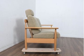 中古　美品　展示品　柏木工(KASHIWA)　ナラ材　CIGARRO(シガーロ)　木の温もりと曲線美が魅力的なヘッドレスト2人掛けソファ(2P、二人掛け、ツーシーター、ラブソファ)(定価約26万円)(R-083352)