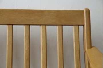中古　美品　HAMAMOTO(浜本工芸)　ナラ材　和・洋どちらの空間にも取り入れやすい回転リビングチェア(イージーチェア、ダイニングチェア、回転ソファ、アームチェア、回転椅子、イス、回転チェア)(定価約12万円)(R-083353)