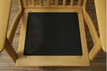 中古　美品　HAMAMOTO(浜本工芸)　ナラ材　和・洋どちらの空間にも取り入れやすい回転リビングチェア(イージーチェア、ダイニングチェア、回転ソファ、アームチェア、回転椅子、イス、回転チェア)(定価約12万円)(R-083353)