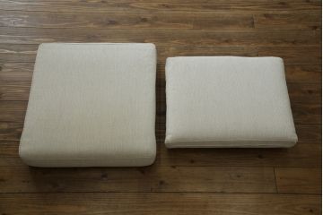 中古　美品　HAMAMOTO(浜本工芸)　ナラ材　和・洋どちらの空間にも取り入れやすい回転リビングチェア(イージーチェア、ダイニングチェア、回転ソファ、アームチェア、回転椅子、イス、回転チェア)(定価約12万円)(R-083353)