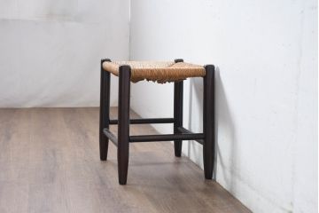 中古　松本民芸家具　無駄のないすっきりとしたデザインと涼しげな印象が魅力の#19型ラッシスツール(チェア、椅子、いす、イス)(R-083354)