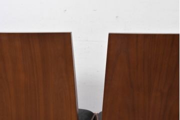 中古　希少な廃番品　アルモニア(Armonia)　ウォールナット材　すっきりとしたデザインのモダンなダイニングチェア4脚セット(椅子、イス、バラ売り可能)(R-083356)