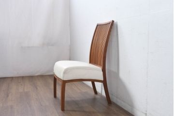 中古　美品　BC工房　ウォールナット材　本革　温かみと高級感を兼ね備えたレザーチェア1脚(ダイニングチェア、椅子、イス)(定価約11万円)(R-083357)