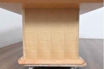 中古　超美品　展示品　IDC大塚家具取り扱い　松創(MATSUSO・マツソウ)　ホワイトシカモア　滑らかで柔らかな白い木肌と浮かび上がる繊細な模様に目を惹かれるローテーブル(センターテーブル、リビングテーブル)(定価約70万円)(R-083358)
