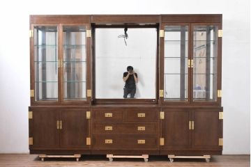 中古　希少な廃番品!!　カリモク家具(karimoku)　domani(ドマーニ)　分解可能なユニット式特大キャビネット(飾り棚、ガラスキャビネット、ガラスケース、ショーケース、コレクションケース、キュリオケース、店舗什器)(R-083359)