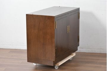 中古　カリモク家具(karimoku)　domani(ドマーニ)　Morganton(モーガントン)　シンプルでエレガントなサイドキャビネット(サイドボード、収納棚、戸棚、テレビ台、テレビボード)(定価約25万円)(R-083360)