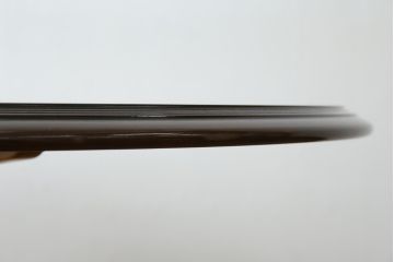 中古　カリモク家具(karimoku)　COLONIAL(コロニアル)シリーズ　カントリースタイルの柔らかな雰囲気の丸型ダイニングテーブル(ラウンドテーブル、丸テーブル、二人掛け、四人掛け、2人用、4人用、円卓)(R-083364)