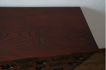 中古　岩谷堂箪笥　動きのある杢目と存在感のある金具が魅力的な衣装箪笥(収納タンス、和箪笥、整理箪笥、引き出し)(R-083365)