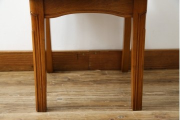 中古　横浜ダニエル(daniel)　優雅な佇まいのチェア1脚　(R-083366)