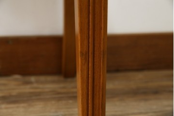 中古　横浜ダニエル(daniel)　優雅な佇まいのチェア1脚　(R-083366)