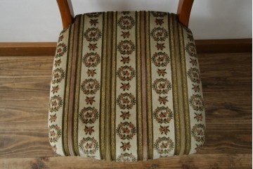 中古　横浜ダニエル(daniel)　優雅な佇まいのチェア1脚　(R-083366)