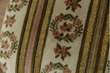 中古　横浜ダニエル(daniel)　優雅な佇まいのチェア1脚　(R-083366)