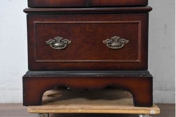 アメリカビンテージ　The Bombay Company(ボンベイ社)　インテリア性の高いフォルムの縦型ジュエリーケース(コレクションケース、ジュエリーケース、サイドキャビネット、収納棚、ヴィンテージ)(R-083367)