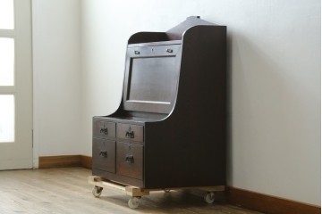 和製アンティーク　ロータイプ　歴史を感じる風合いを大切にしながらも現代のライフスタイルにも活用できる古い栓材のライティングビューロー　(R-083369)