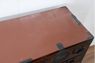 和製アンティーク　上手物!!　超美品　専門店にて木地呂塗り直し　唐獅子金具の存在感が目を引く和箪笥(衣装箪笥、和タンス、収納たんす、引き出し、重ねタンス、バラ売り可能)(R-083371)