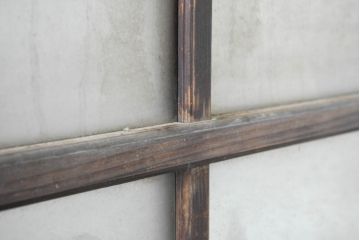 アンティーク建具　経年の味わいを纏う木製のガラス戸1枚(引き戸)(R-083384)