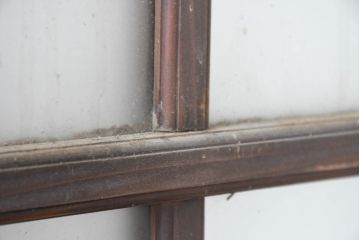 アンティーク建具　時を刻んだ風合いが魅力のガラス戸1枚(引き戸)(R-083385)