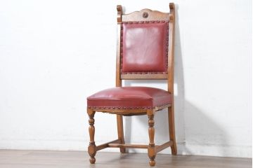 中古　横浜クラシック家具　ダニエル(daniel)　ミッシェル(Michel)サイドチェア　A-504　本革(レザー)　格式ある佇まいが置くだけで絵になるダイニングチェア(ろくろ脚、椅子、イス)(R-083391)