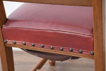 中古　横浜クラシック家具　ダニエル(daniel)　ミッシェル(Michel)サイドチェア　A-504　本革(レザー)　格式ある佇まいが置くだけで絵になるダイニングチェア(ろくろ脚、椅子、イス)(R-083391)
