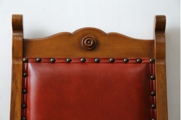 中古　横浜クラシック家具　ダニエル(daniel)　ミッシェル(Michel)サイドチェア　A-504　本革(レザー)　格式ある佇まいが置くだけで絵になるダイニングチェア　(R-083391)