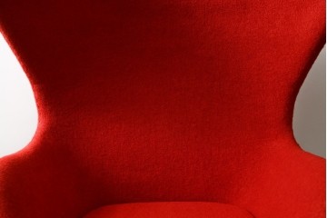 ビンテージ　リプロダクト品　アルネ・ヤコブセン　圧倒的な存在感!!インテリアのアクセントになるエッグチェア　(R-083392)