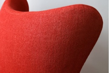 ビンテージ　リプロダクト品　アルネ・ヤコブセン　圧倒的な存在感!!インテリアのアクセントになるエッグチェア　(R-083392)