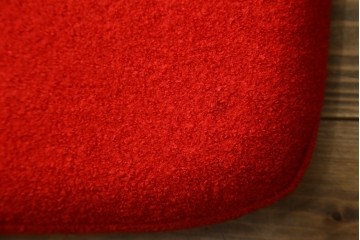 ビンテージ　リプロダクト品　アルネ・ヤコブセン　圧倒的な存在感!!インテリアのアクセントになるエッグチェア　(R-083392)
