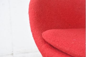 ビンテージ　リプロダクト品　アルネ・ヤコブセン　圧倒的な存在感!!インテリアのアクセントになるエッグチェア(Egg Chair、アームチェア、パーソナルチェア、椅子、イス、ヴィンテージ)(R-083392)